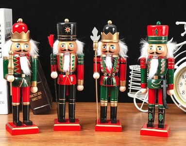 HRESTAČ-NUTCRACKER MF23-183