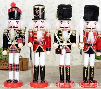 HRESTAČ-NUTCRACKER MF22-560